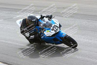 media/Feb-27-2022-CVMA (Sun) [[a3977b6969]]/Race 6 500 Supersport-350 Supersport (Holeshot)/